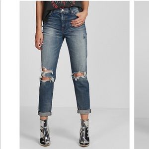 Express High Waisted Ripped Ori. Girlfriend Jeans